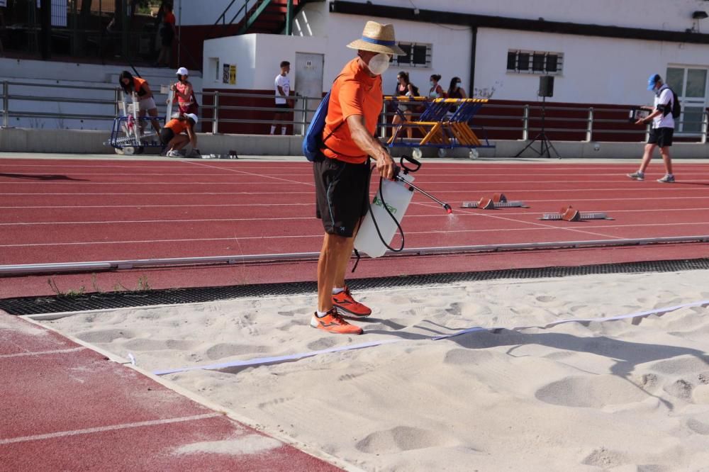 Control federativo de atletismo en Yecla