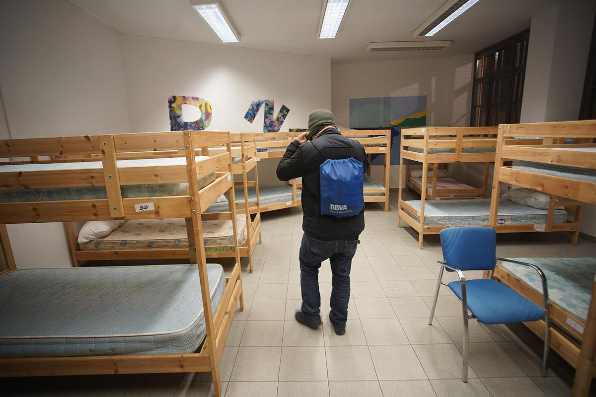 L’espai per a persones sense sostre a l’edifici de l’antiga seu de la UNED de Girona en una imatge d'arxiu.