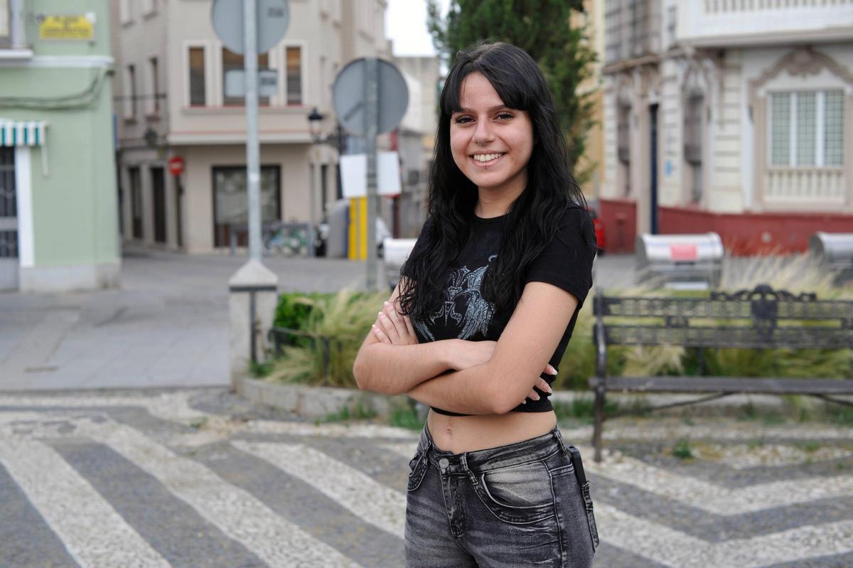 Candela Bermejo, en la plaza de Cervantes (Badajoz).