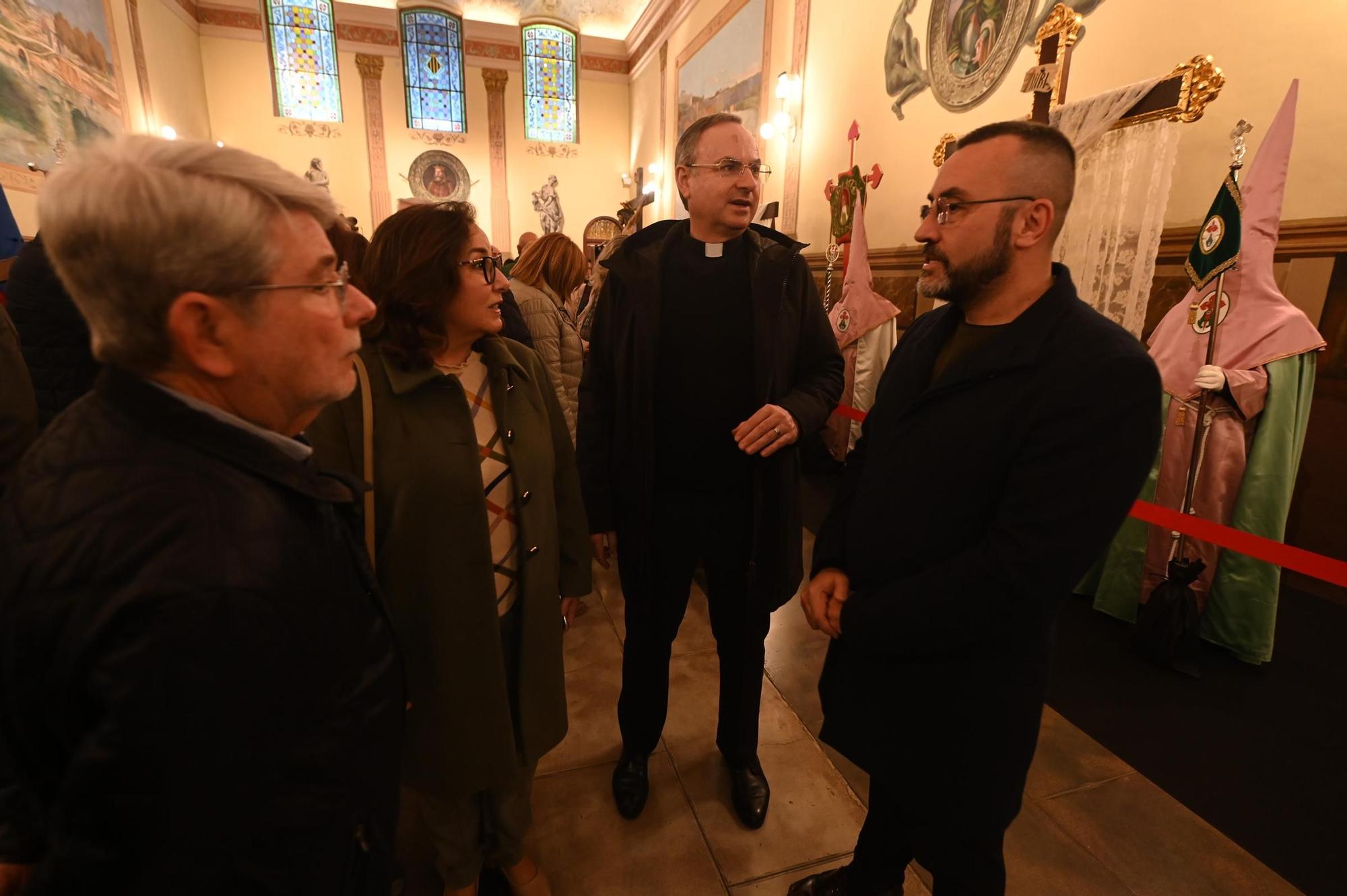 Vila-real exhibeix el ric patrimoni artístic de la Setmana Santa local
