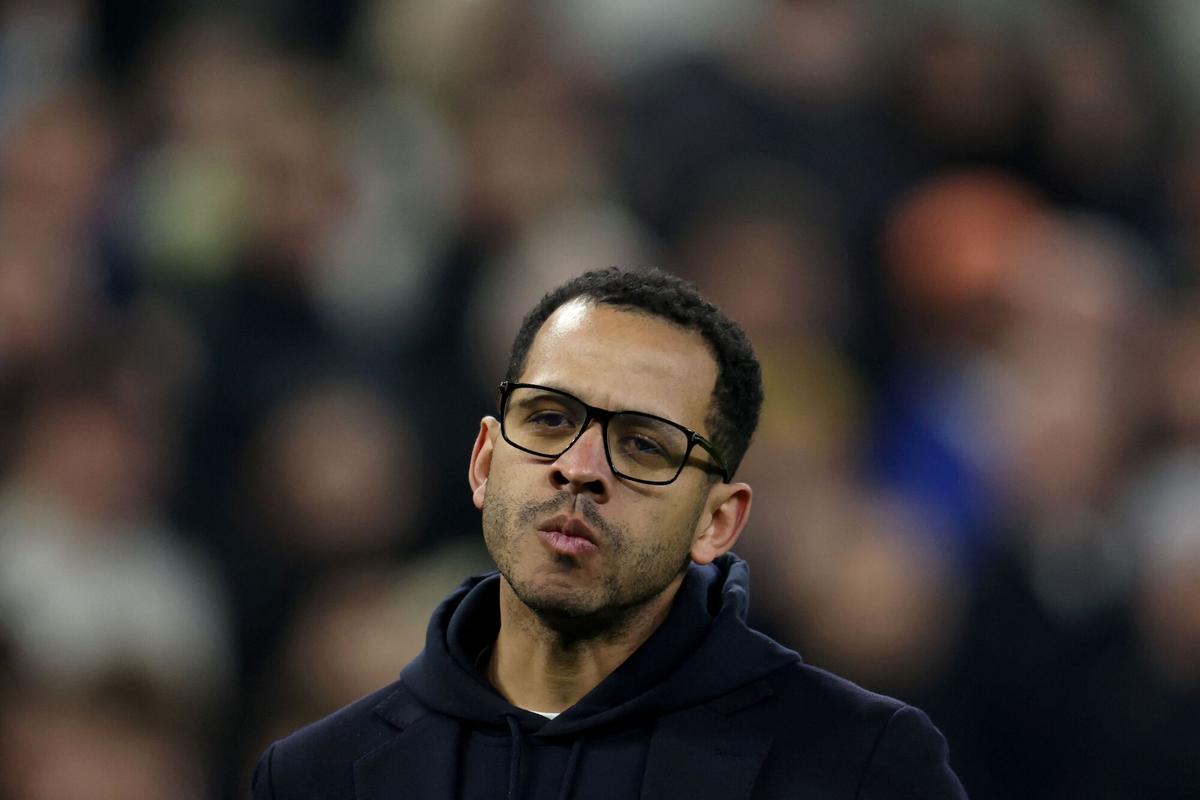 Liam Rosenior, tras una derrota de su equipo, el Chelsea, en un partido de la Premier.