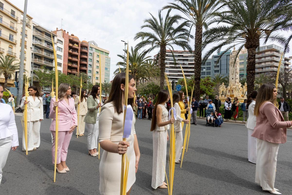 Mañana de procesiones del Domingo de Ramos en Alicante