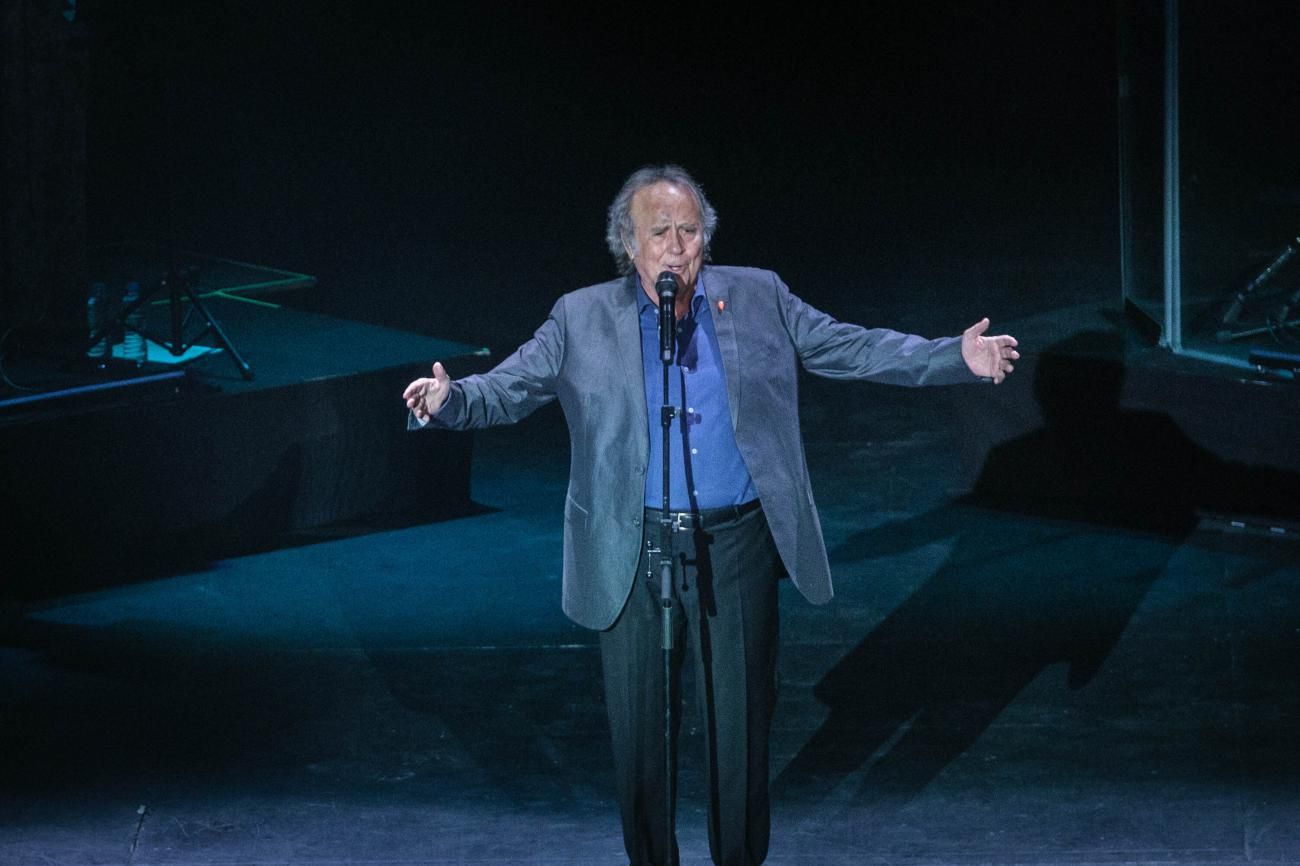 Serrat en concierto