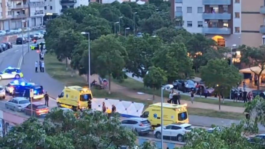 Mor un home de 71 anys a Lloret en caure desplomat al carrer