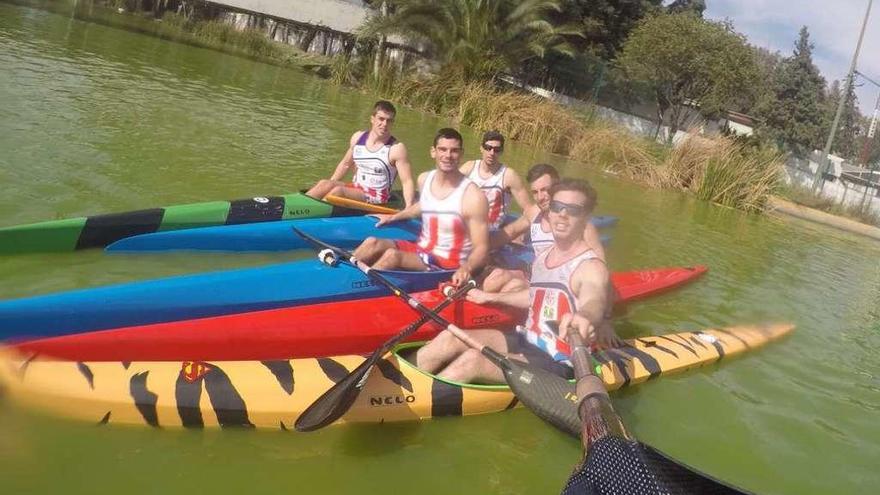 Roi Rodríguez, Rubán Millán, Gabriel Campo, Aarón Dieguez y Sebas Delgado, en México. // FdV