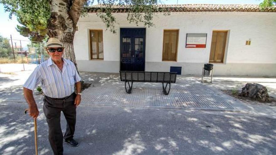 El colegio de la pedanía de La Encina en Villena