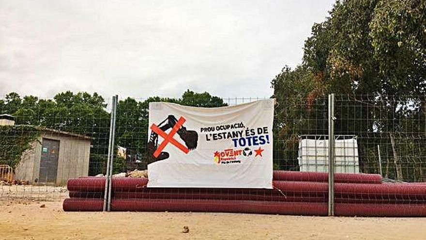 Pancarta de Jovent Republicà contra obres del CNB.