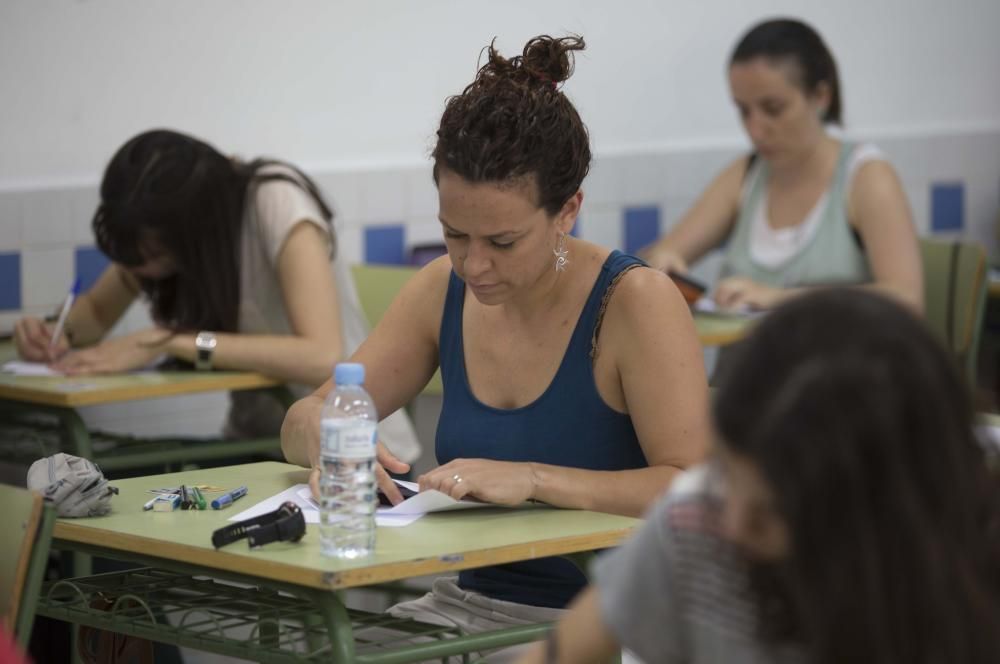 Primer día de las oposiciones a docente en la Comunitat Valenciana