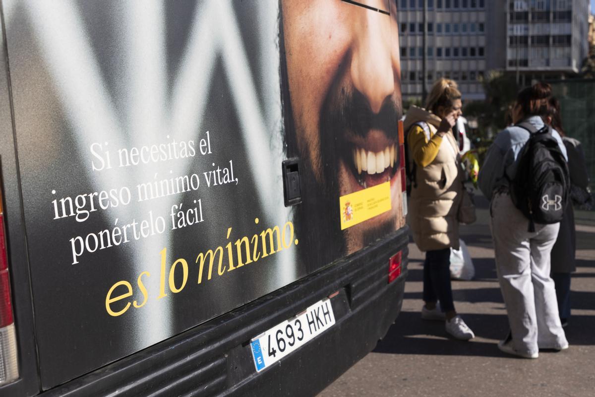 El autobús informativo del IMV visita València