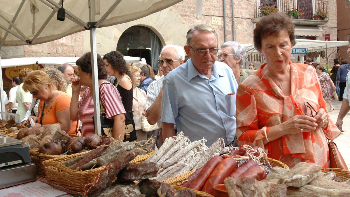 Parades per la Fira de Sant Miquel al casc antic de Santpedor