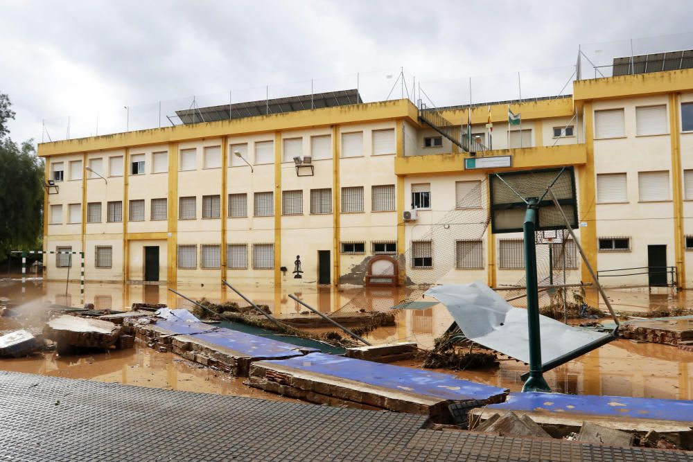 Nueva noche de tormenta y granizo en Málaga que desborda el río Campanillas