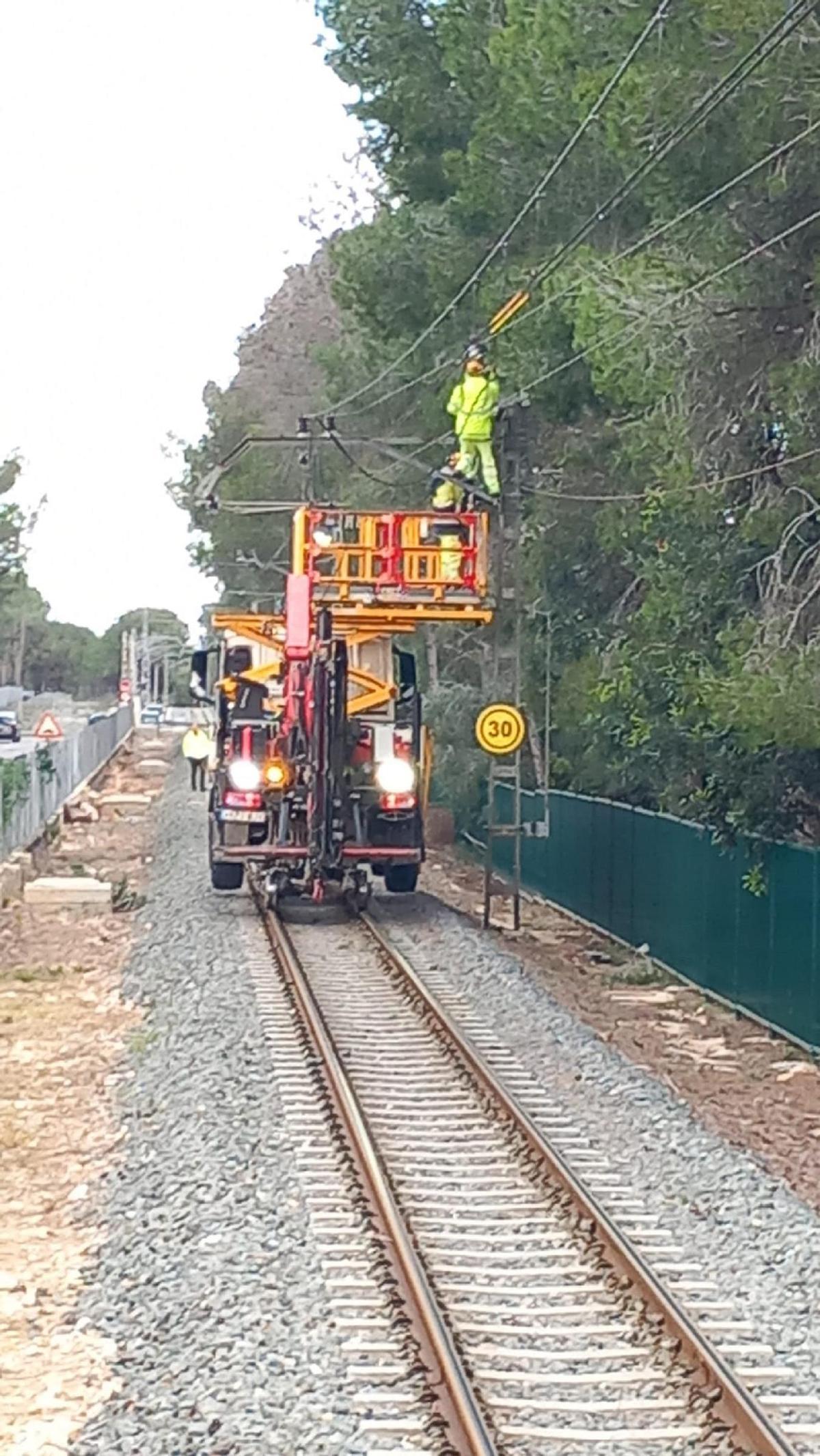 Trabajos de reparación en la línea 2 de Metrovalencia.