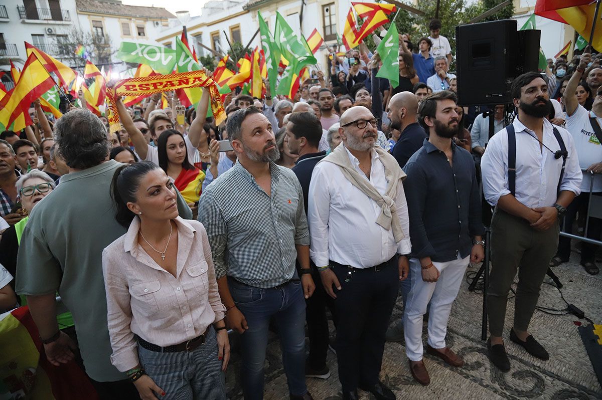 En imágenes el mitin de Vox en Córdoba con Abascal y Olona