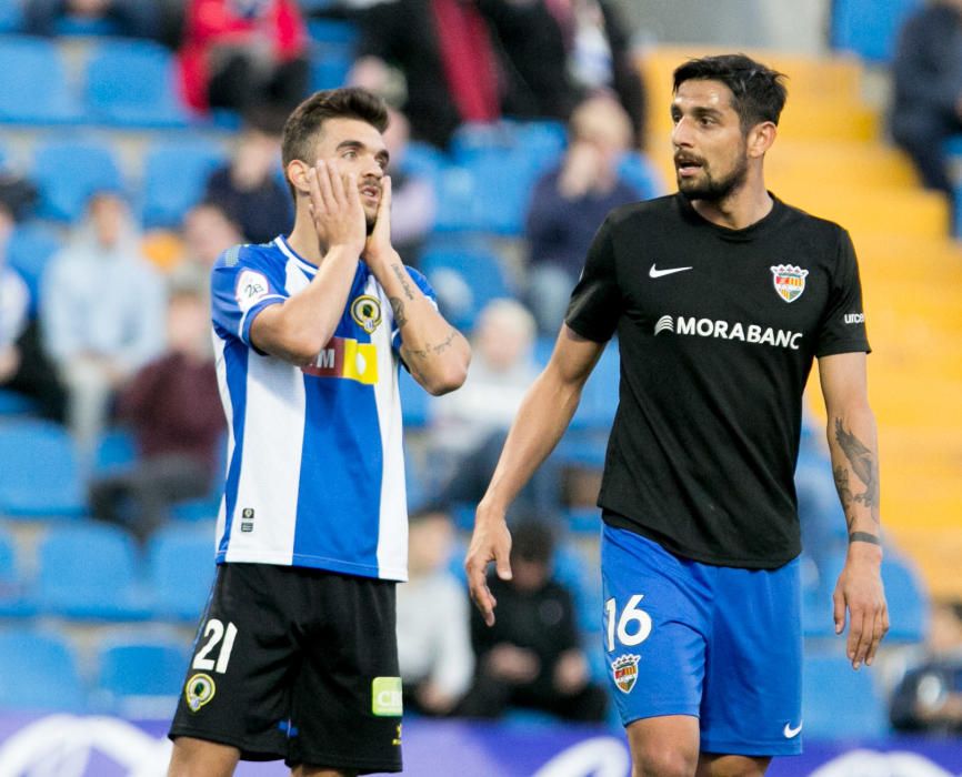 Los blanquiazules desperdician la oportunidad de huir del descenso y no pasan del empate ante un Andorra con uno menos desde el 52'