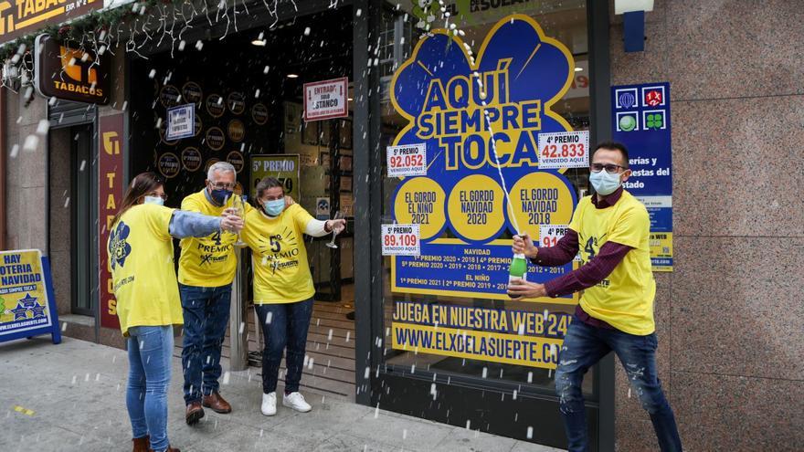 El X de la Suerte agranda su fama y se consolida como la Doña Manolita gallega