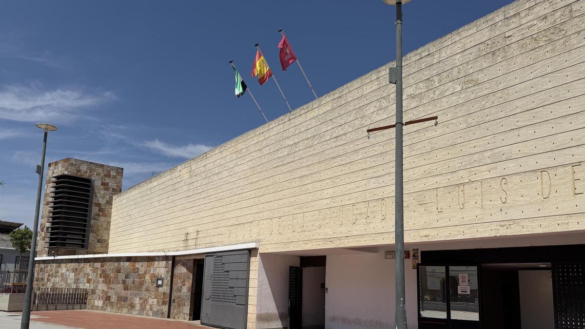 Fachada del Museo de la Ciudad Luis de Morales, en la plaza de Santa María.