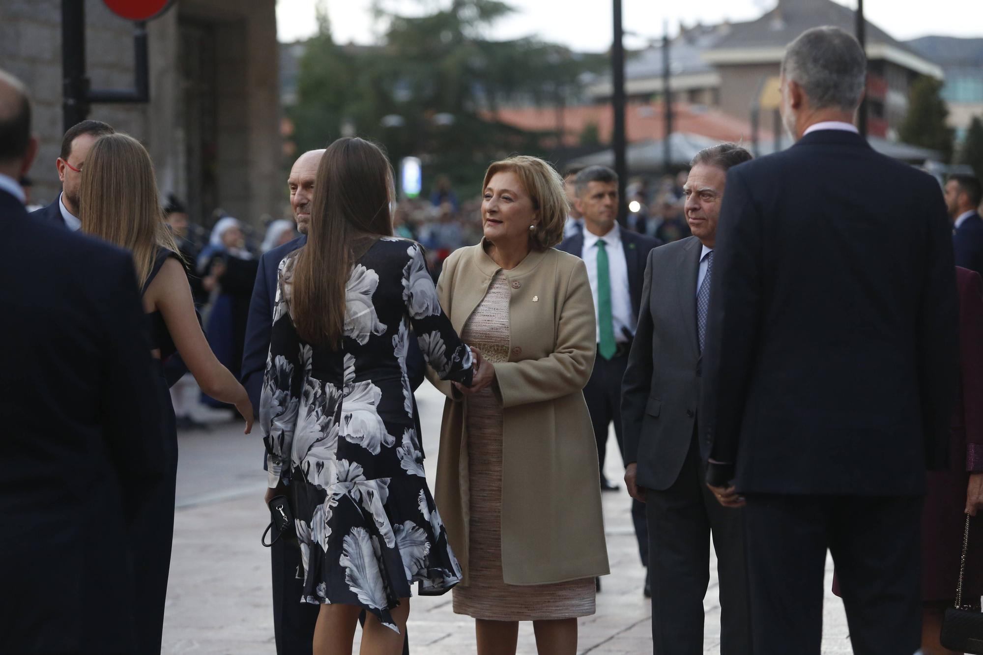 EN IMÁGENES: La Familia Real asiste en Oviedo al concierto de los premios "Princesa de Asturias"