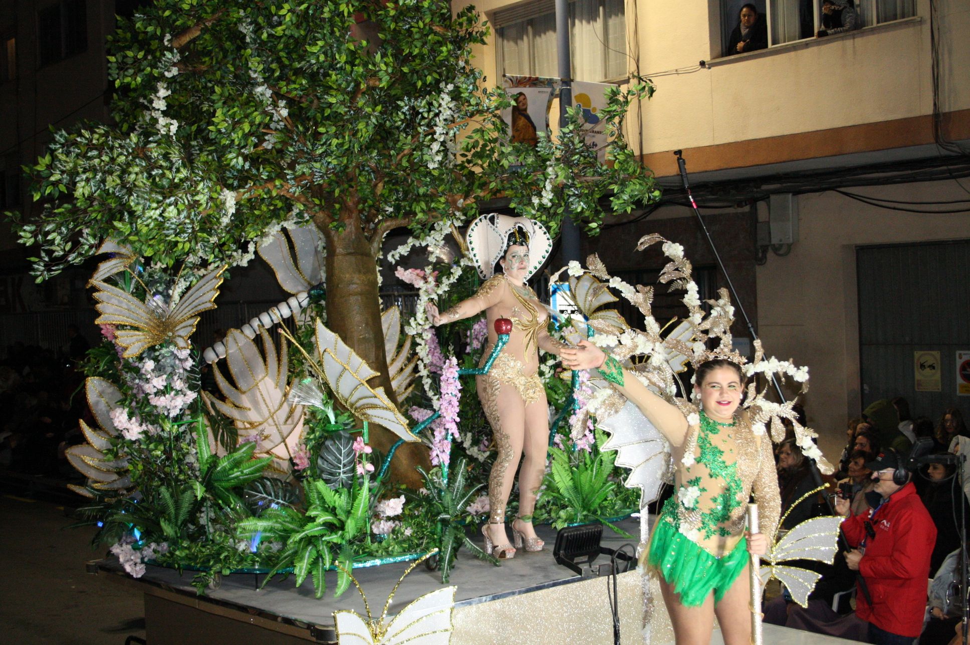 Macrogalería de fotos del primer gran desfile del Carnaval de Vinaròs