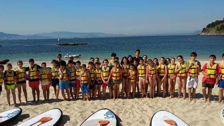 Estudiantes de Ponte Caldelas se acercan a los deportes del mar