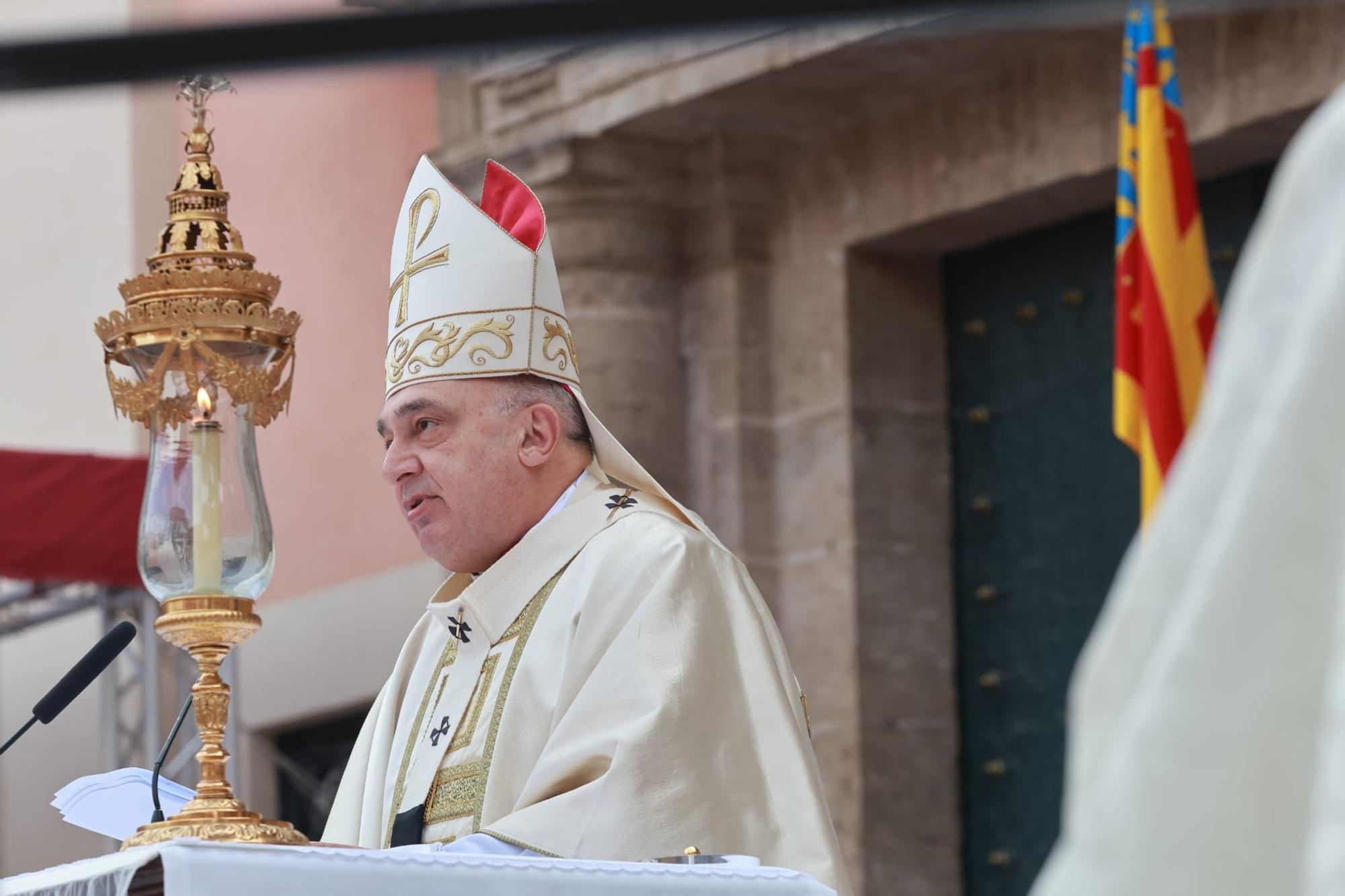 Todas las fotos de la Missa d'Infants en la plaza de la Virgen