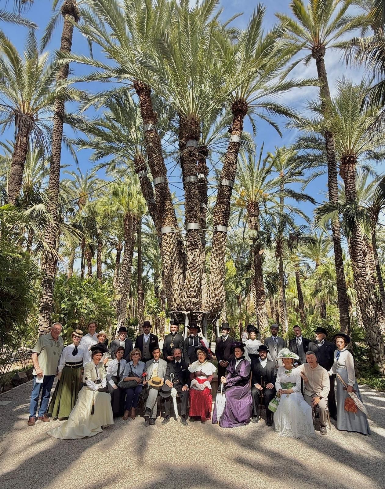 Elche viaja por un día al 1900