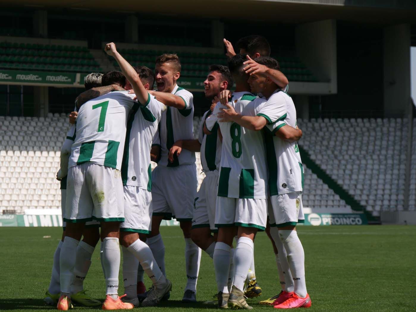 El Córdoba CF B golea al Utrera en El Arcángel