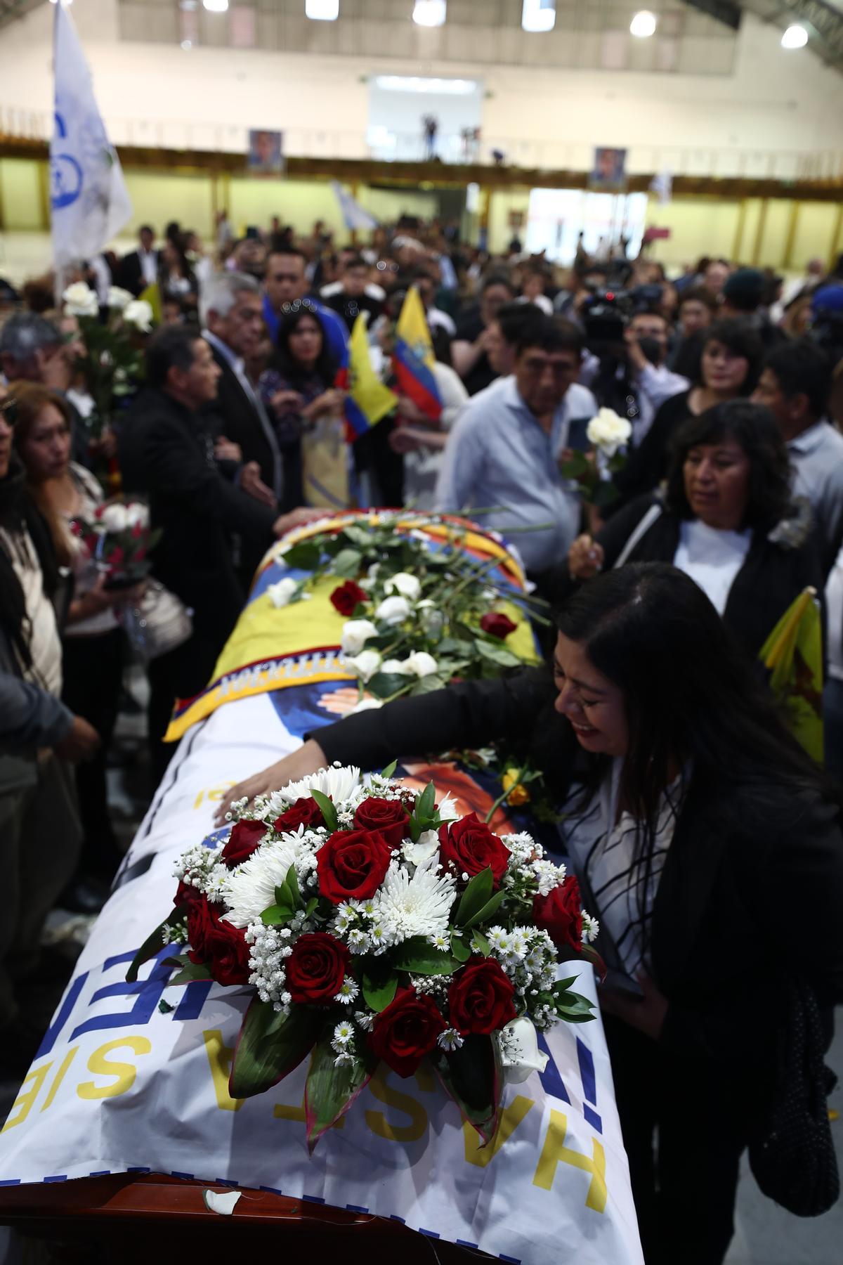 Quito despide al candidato asesinado Fernando Villavicencio