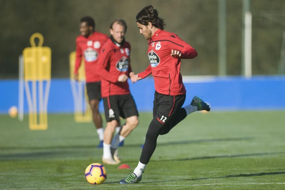 Los jugadores se han entrenado a las órdenes de Natxo González en el penúltimo entrenamiento de la semana antes del partido del sábado en Riazor.