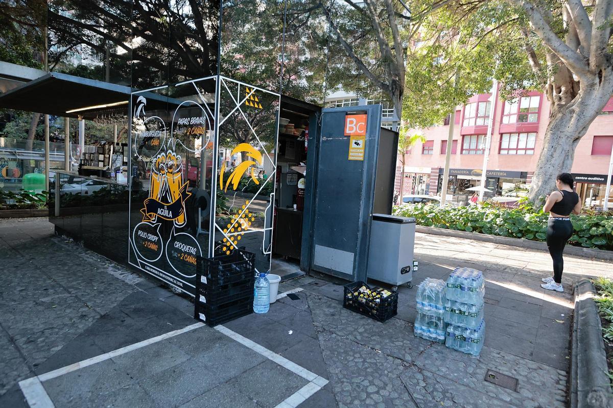 Quiosco-terraza de la plaza Weyler.