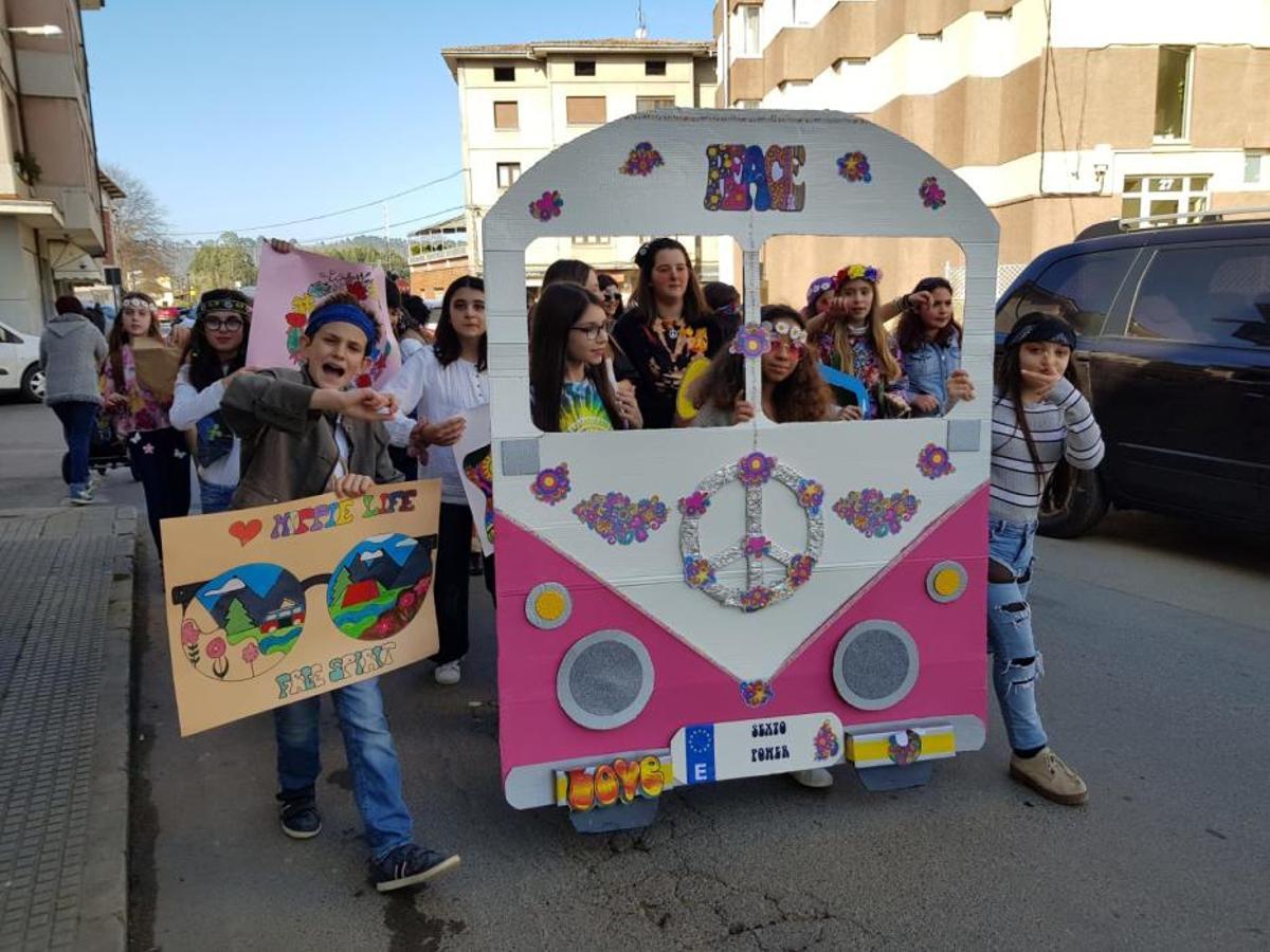 Antroxu del colegio Valdellera de Posada de Llanes