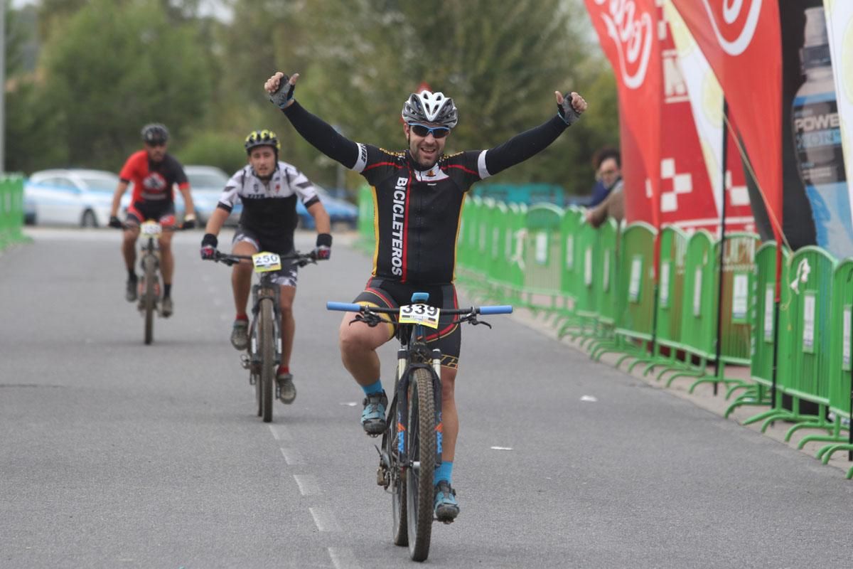 La salida de la cuarta edición de la MTB Diario CÓRDOBA, en imágenes