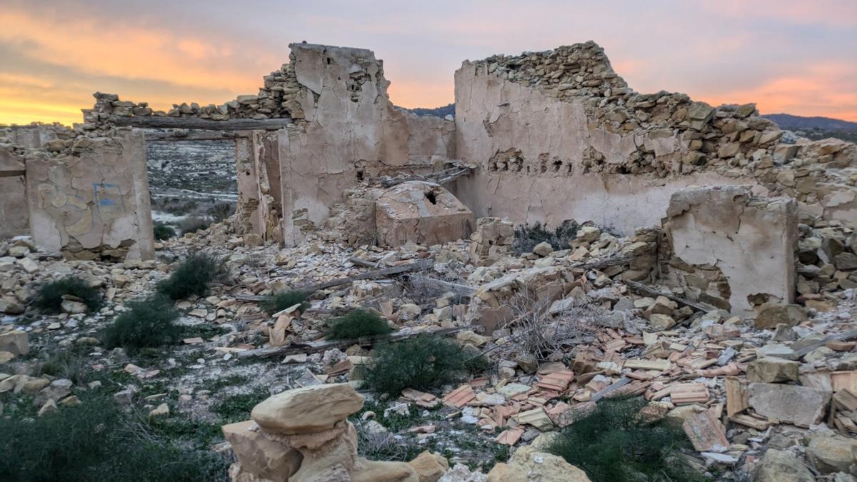 La ermita de Lo Pareja en la pedanía murciana de Baños y Mendigo.