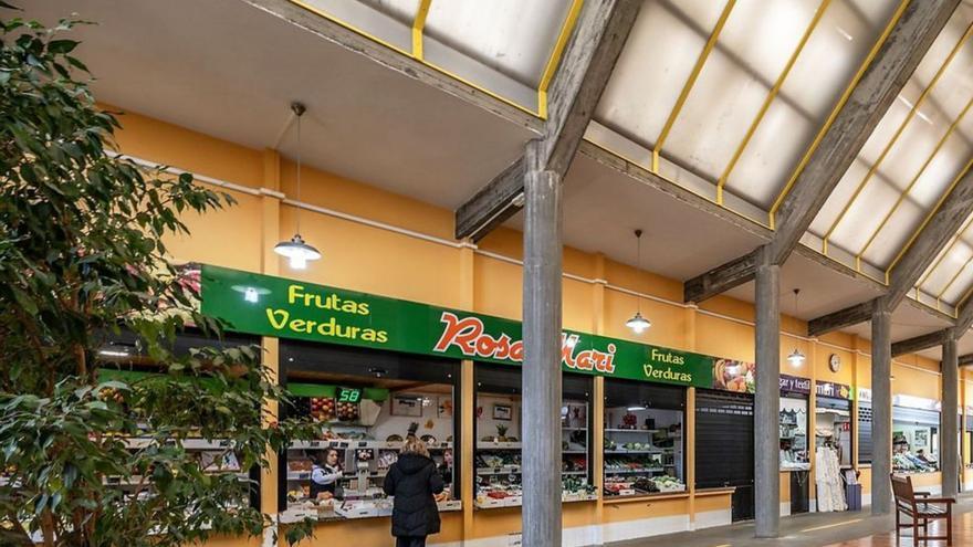 Solo dos personas optaron a uno de los diez puestos licitados en el mercado municipal de Perillo