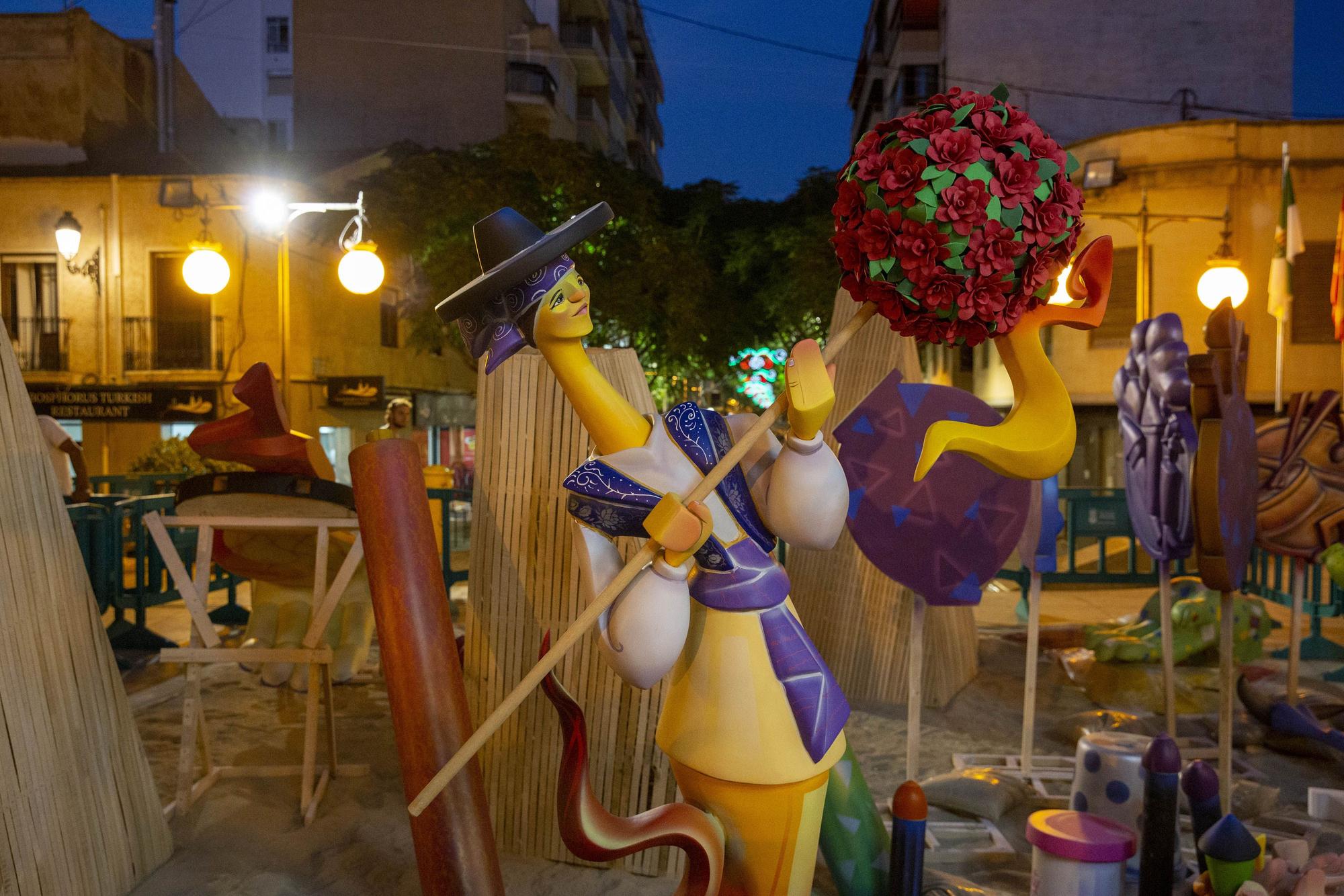 San Vicente inicia sus fiestas de Hogueras con la plantà