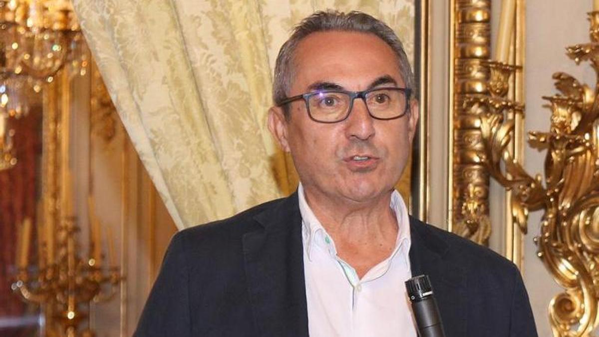 El poeta y profesor Juan María Calles. | CEDIDA
