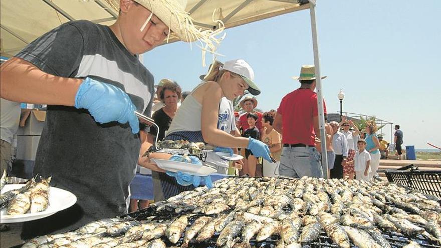 La ‘torrà’ popular de sardinas y los actos taurinos copan el programa