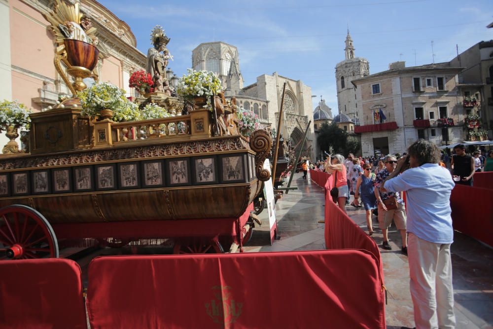 Las Rocas, expuestas en la plaza de la Virgen