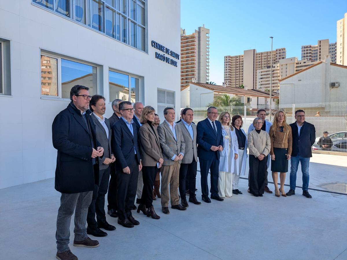 Imagen de la inauguración del Centro de Salud del Rincón de Loix a una semana de su apertura.