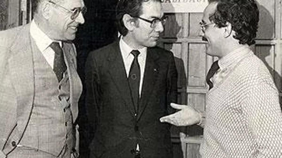 Ernesto Viéitez Cortizo (izqda.) junto a Marcial Castro (centro) y Xerardo Estévez (dcha.)