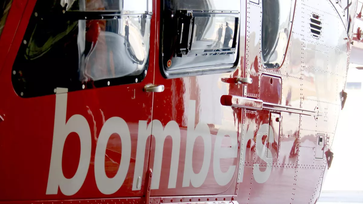 Un helicòpter dels bombers rescata una persona a Queralbs mentre feia una ruta al Camí dels Enginyers