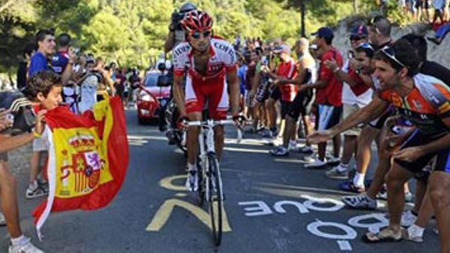 Polémico liderato para Antón en la Vuelta a España