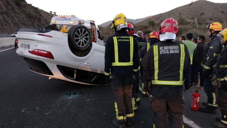 El vehículo accidentado en la A-45