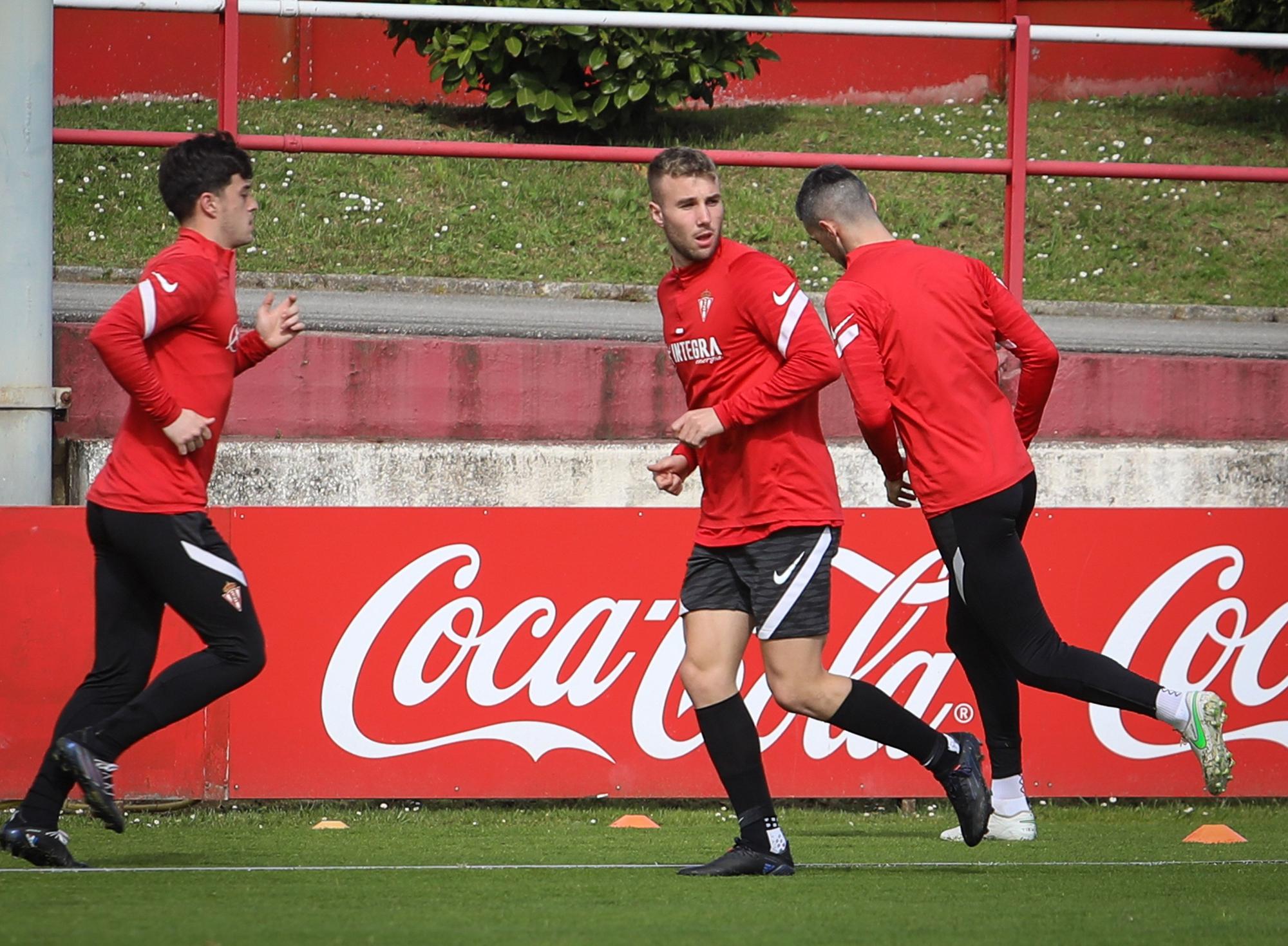 En imágenes: entrenamiento del Sporting en Mareo