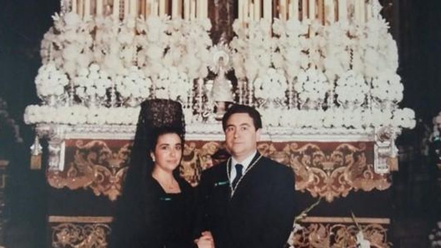 Fallece María Rodríguez, mujer del hermano mayor de la Macarena y camarera de la Virgen