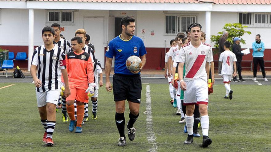 Fútbol Base: Huracán 4 - 0 Fomento