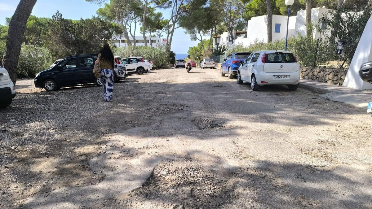 El mal estado del vial principal de es Copinar ha sido denunciado en numerosas ocasiones