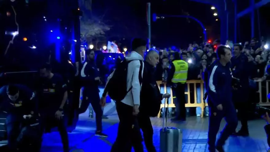 Así ha sido el recibimiento en Mestalla al Valencia y Athletic Club