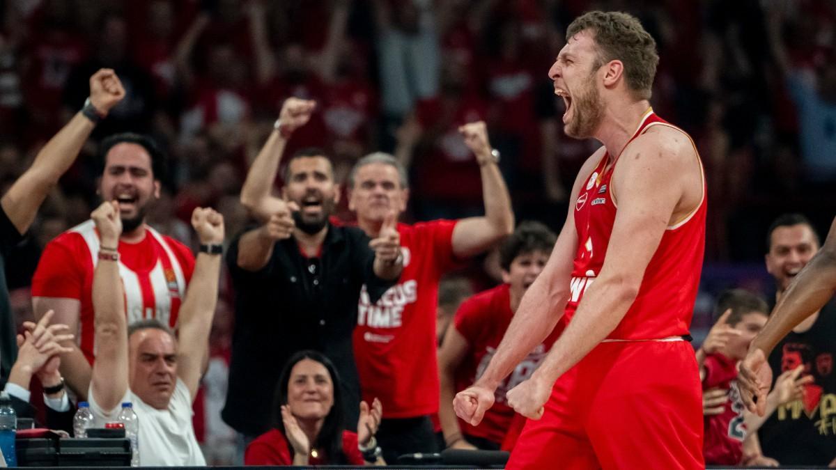 Sasha Vezenkov es una de las grandes esperanzas de Olympiacos para levantar la Euroliga