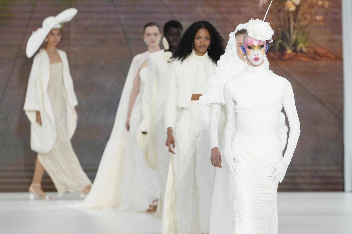 Desfile de Mariano Moreno en la Barcelona Bridal Fashino Week