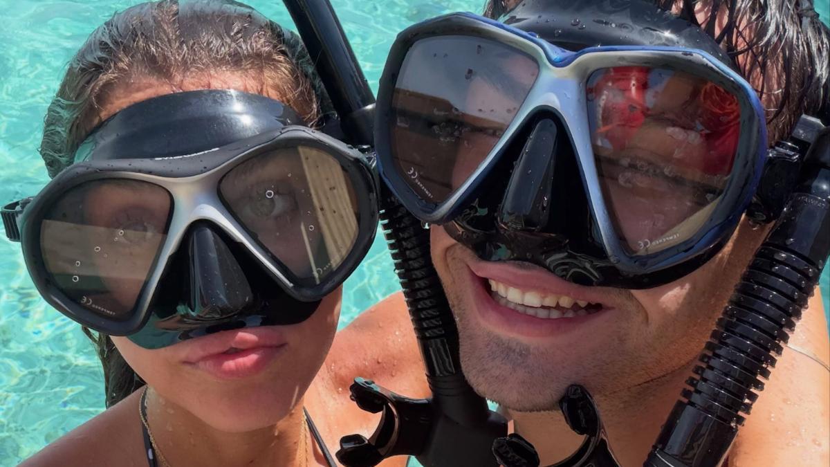 Alejandra Dorta y Pedri, en sus vacaciones de verano